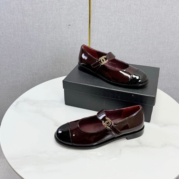 CC 26s Mary Jane Flats Black Burgundy Patent Leather 904490