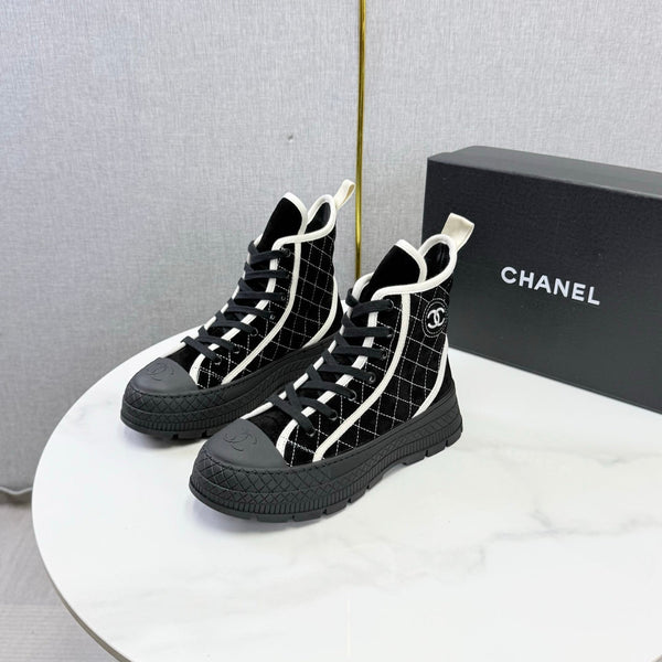 CC 26s High-Top Sneakers Black Suede 972649