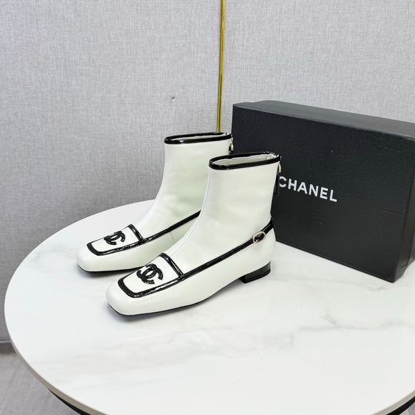 CC 26s Square Toe Low Heel Boots Black White Sheeepskin 972806