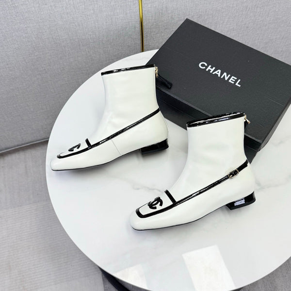 CC 26s Square Toe Low Heel Boots Black White Sheeepskin 972806
