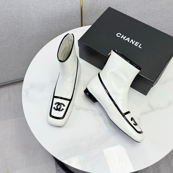 CC 26s Square Toe Low Heel Boots Black White Sheeepskin 972806