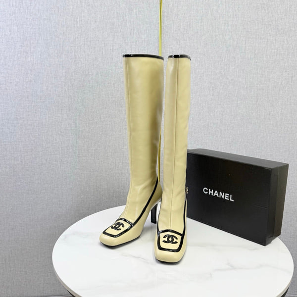 CC 26s Silhouette Long Boots Beige Black Sheepskin 972810