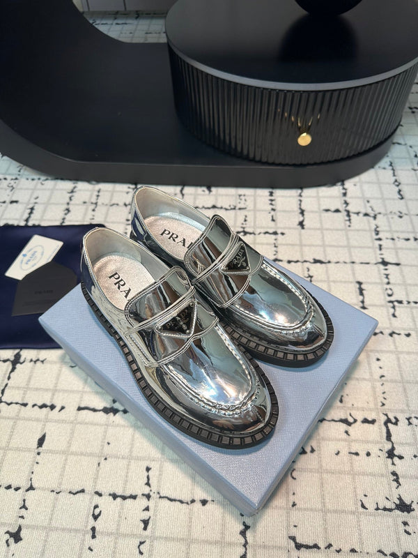 PRA SCHOCOLATE BRUSHED LOAFERS GLOSSY SILVER CALFSKIN