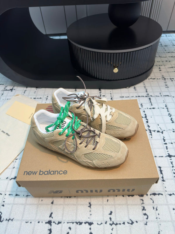 Miu Balance 530 SL Sneakers Light Brown Suede