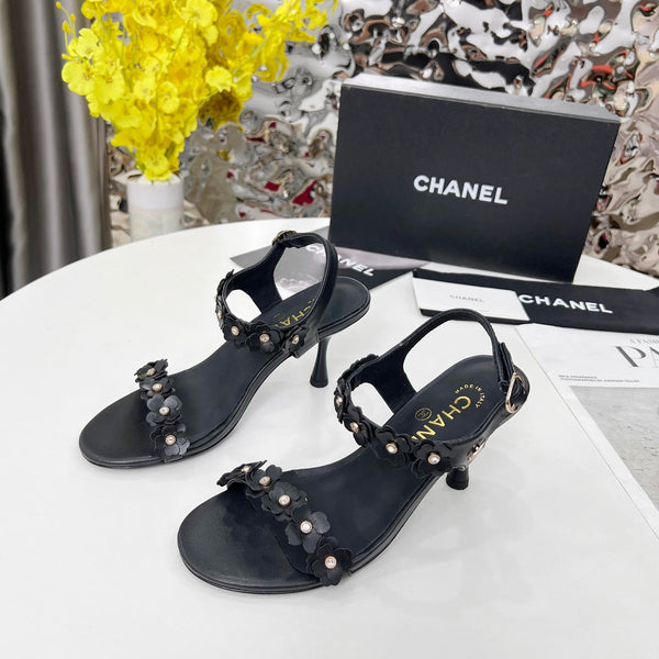 CC 26s Floral Sandal 7.5cm Black Sheepskin 867464