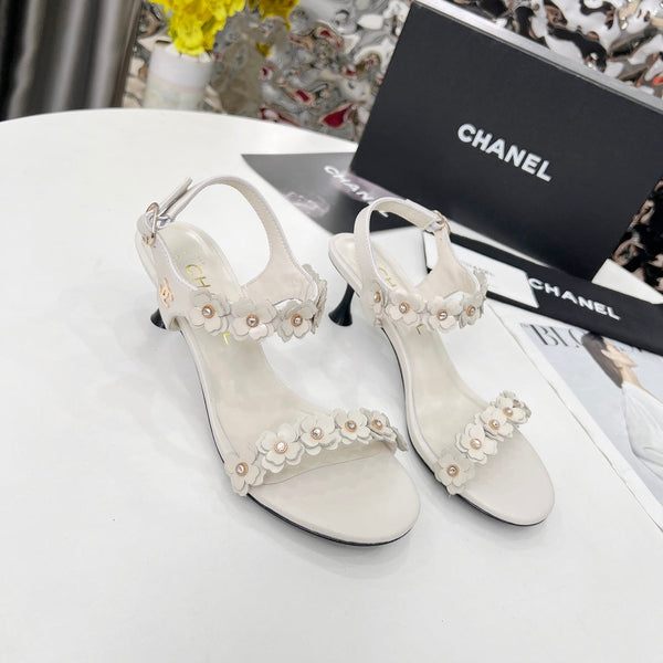 CC 26s Floral Sandal 5cm White Sheepskin 867470