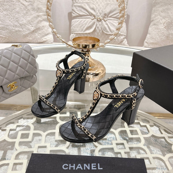 CC 26s Chain T-Strap Charm Sandals 8.5cm Black Lambskin 736121