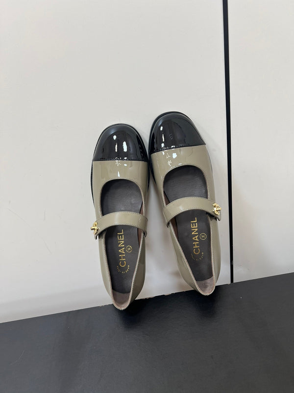 Mary Jane Flat Olive Black Patent Calfskin