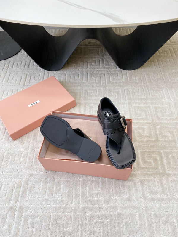 Miu Thong Sandals In Black Lambskin With Silver Buckle