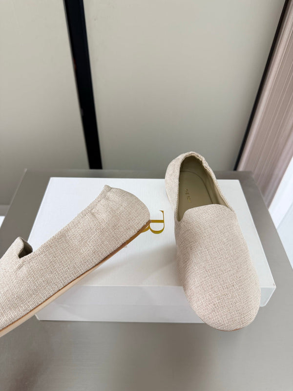TR Casa Ballet Flat Cream Canvas 872476