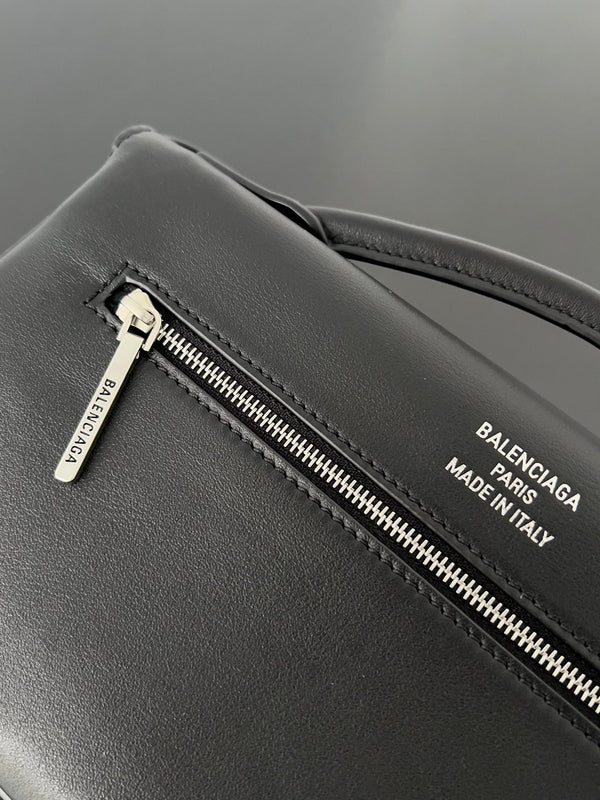 BEL AIR CLUTCH 27 IN BLACK NAPPA LAMBSKIN SILVER HARDWARE