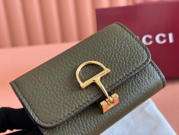 GG Softbit Card Case 10.5 In Green Grainy Calfskin Gold Hardware