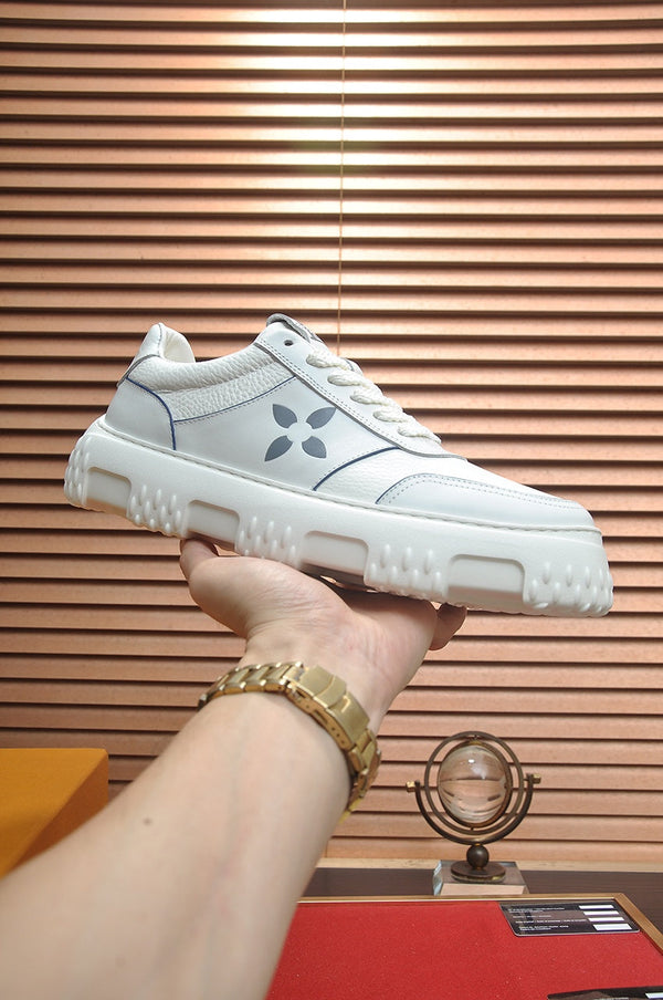 LV TRAINER WHITE MIX GREY CALFSKIN