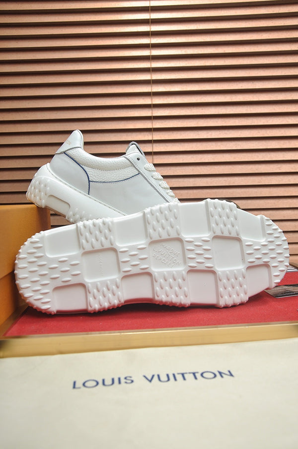 LV TRAINER WHITE MIX GREY CALFSKIN