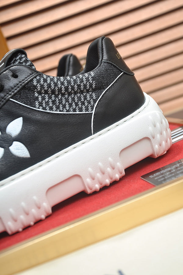 LV TRAINER BLACK CALFSKIN AND DENIM