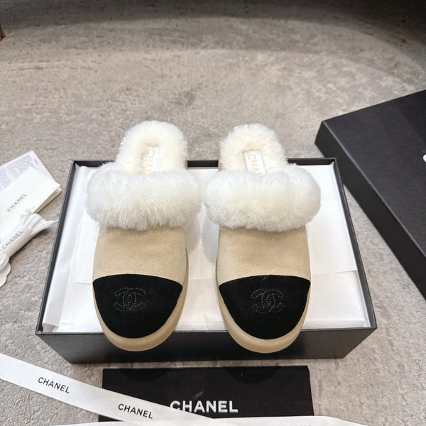 CC 25K Snow Mule 30mm Black Beige Wool Suede 527623