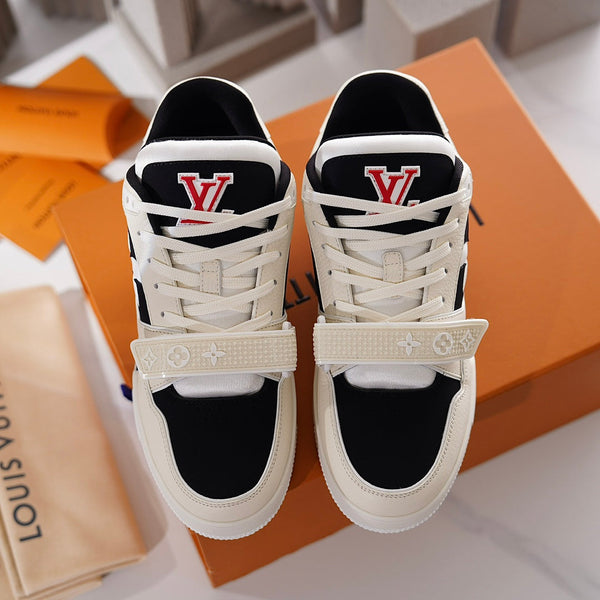 LV TRAINER SNEAKER WHITE CALFSKIN MIX BLACK SUEDE