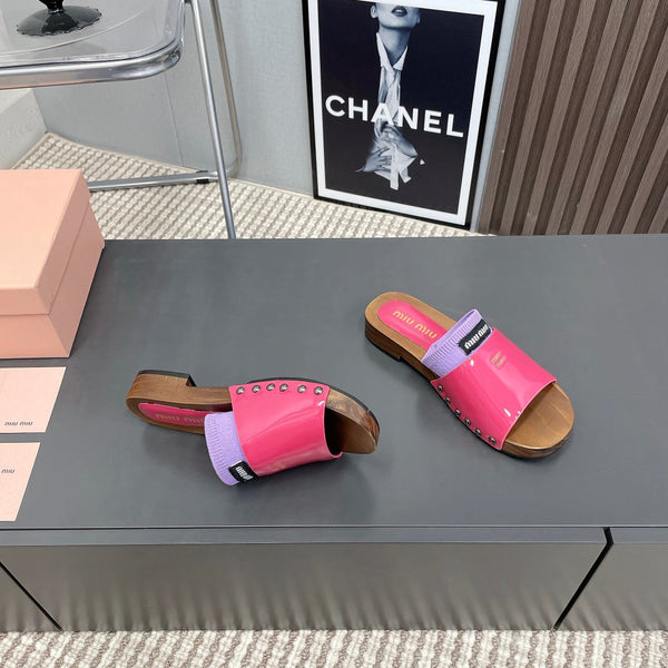 Miu Slippers In Pink Glossy Calfskin With Purple Half-Foot Socks