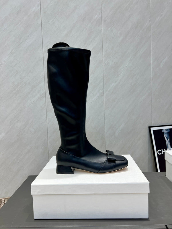 The Row 2025 Square Toe And Bow Accent Long Boot Black Sheepskin 540513