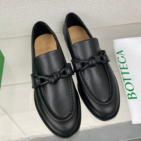Bottega Veneta 2025 Astaire Knot-detailed Black Leather Loafer