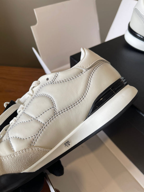 CC 26ss Low-Top Sneaker Ivory Leather 623165