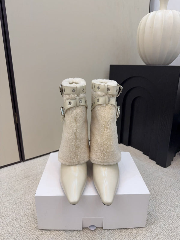 CC 26 Ankle Boot With Buckle Off-white Cowhide Wool 589110