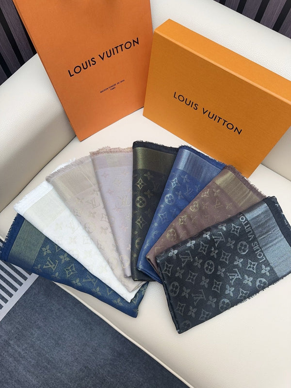 LV 25 Scarf 140CM Blue Silk 293289