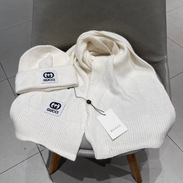 SET SCARF AND HAT IN WHITE CASHMERE AND RABBIT FUR 397373