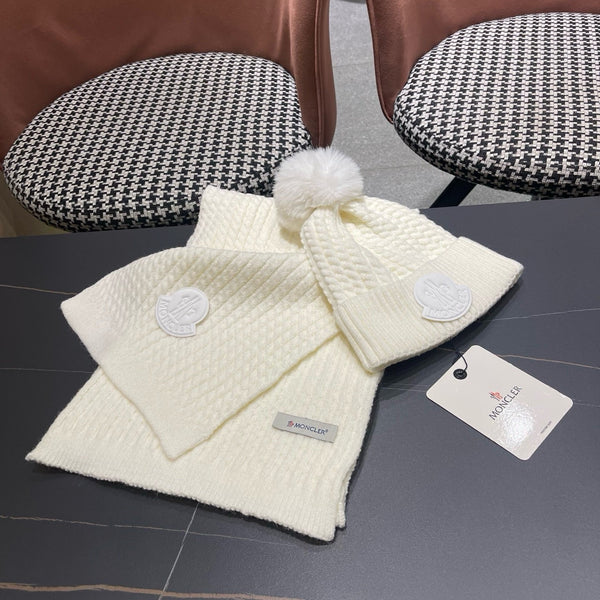 Moncler Hat Scarf Set White Cable Knit Fur 481806