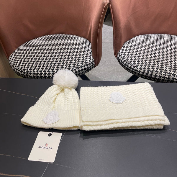 Moncler Hat Scarf Set White Cable Knit Fur 481806