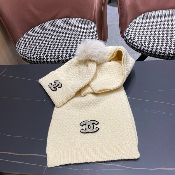 CC Hat Scarf Set Light Beige Cable Knit Fur 481803