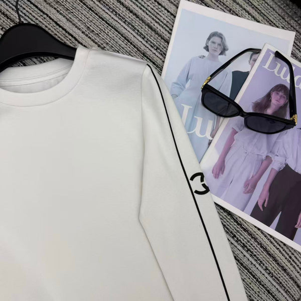 Chanel 2025 Long-sleeved Top White Cotton 318955