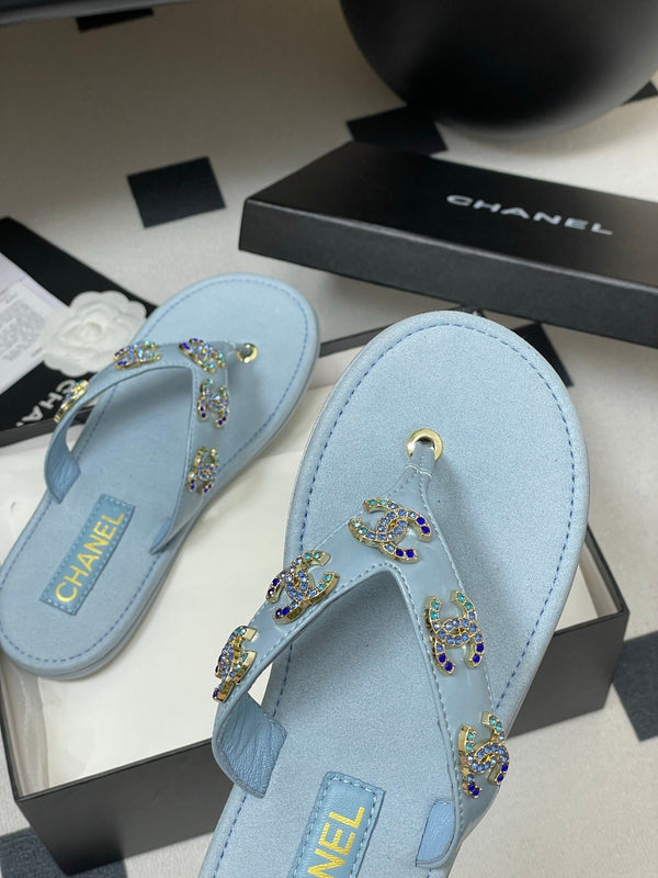 CC 25P Double C 5 Motifs Thongs Sandal Baby Blue Sheepskin 247696