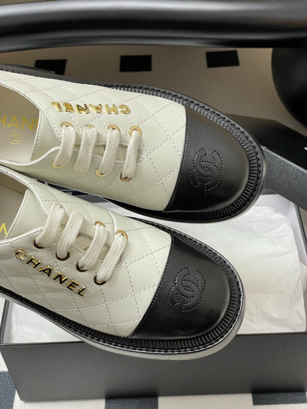 CC 25K Thick-Soled 45mm Loafer White Black Lambskin 247707