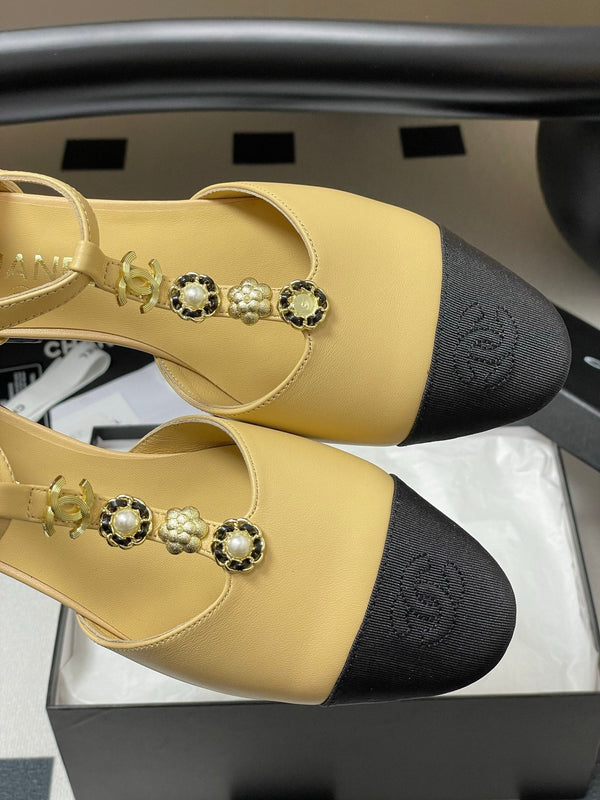 CC 25S Jewelry Double C Buckle T-Strap Mary Jane Beige Lambskin Black Grosgrain 247712