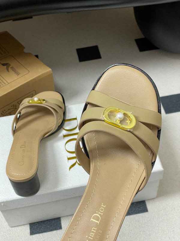 CD 26 Chunky Heel Sandals 50 Beige Leather 593531