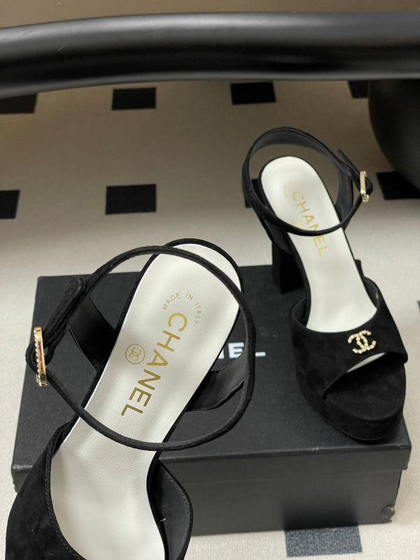 CC 26SS Platform Sandals 120mm Black Double C Sheepskin Suede 632574