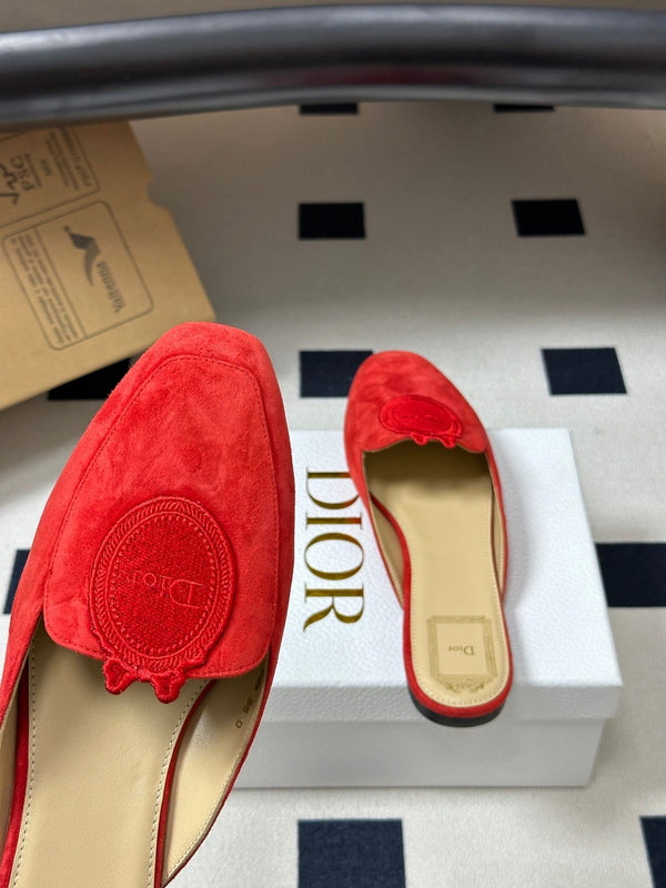 CD Médaillon Mule Red Suede 834912