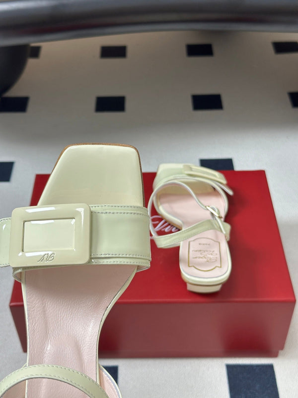 RV Belle Vivier Sandals Cream Patent Leather 835127