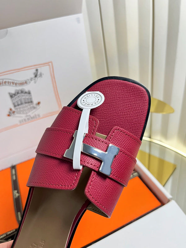HM 26s Oran Sandals In Burgundy Epsom Calfskin Silver Hardware