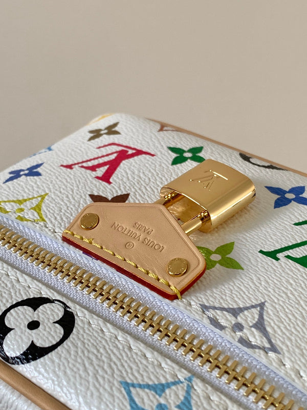 LV Vanity Chain Pouch 19cm White Beige Monogram Canvas Cowhide