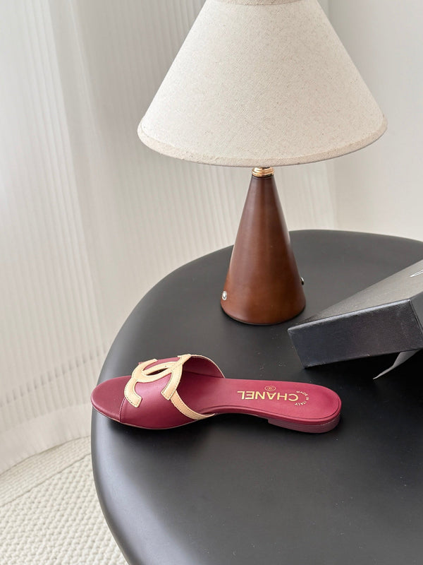CC 2026 Flat Sandal Beige Burgundy Lambskin 675864