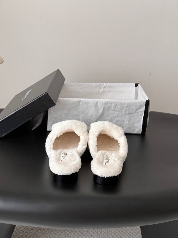 CC 26s Mules White Gold Shearling 127708