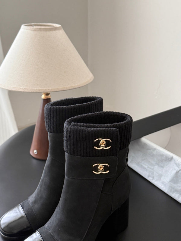 CC 26s Ankle Boots Black Knit Cuff Suede 127792