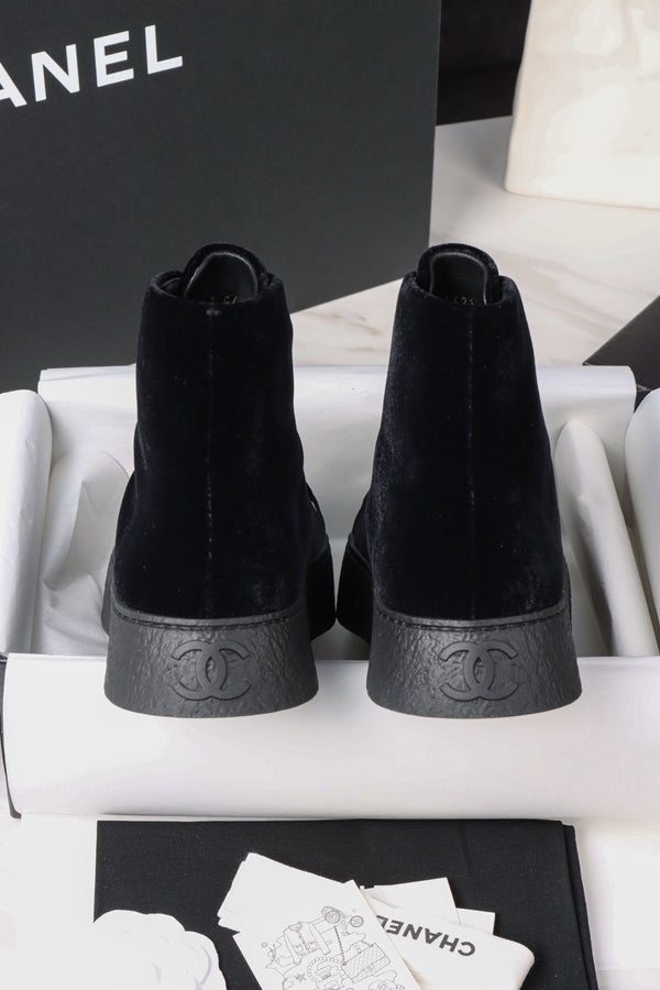 CC 26s Combat Boots Black Suede Leather 964729