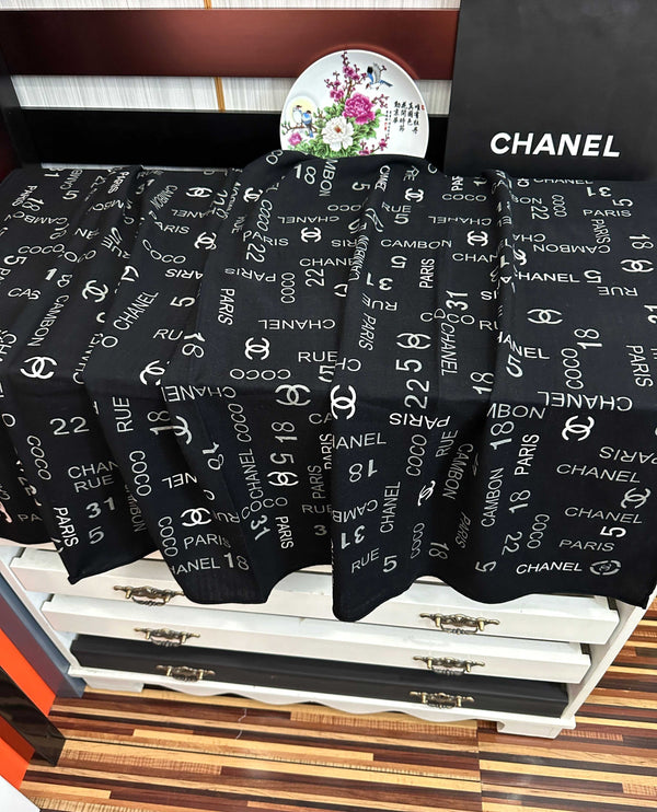 CC 26s Scarf 140 In Cashmere And Silk 445066