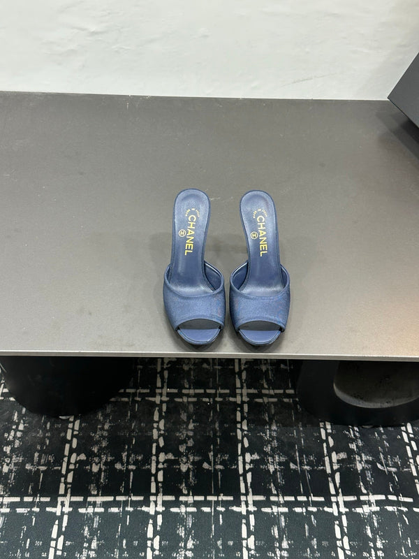 CC 26s Sandal Dark Blue Sheepskin Satin 832567