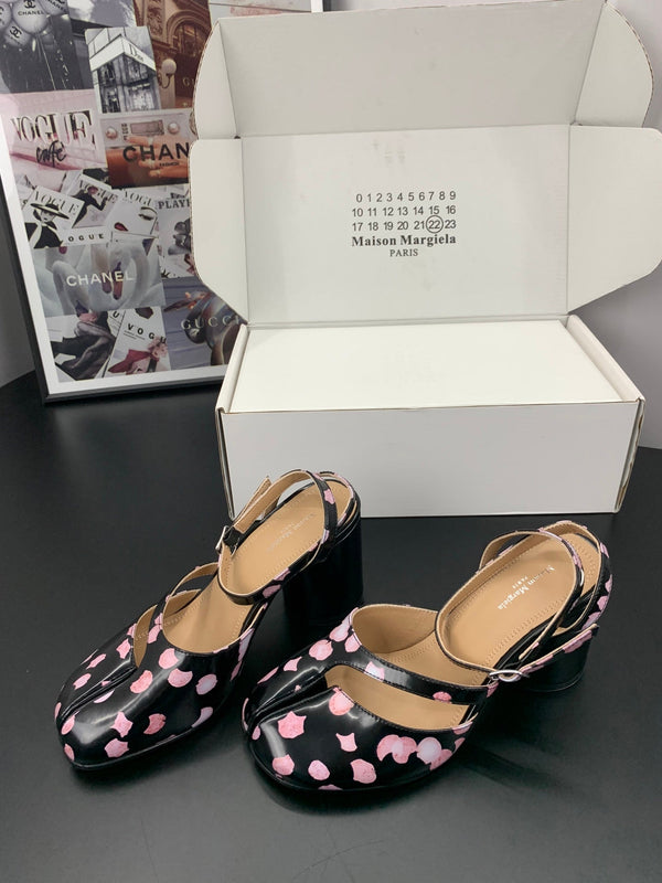 MM Tabi Slingback 6cm Black Pink Cowhide 895243