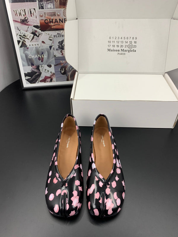 MM Tabi Ballet Flats 2cm Black Pink Cowhide 895245