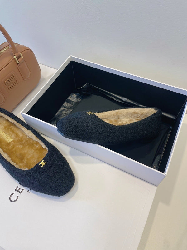 CL 26s Flat Shoes In Black Wool
